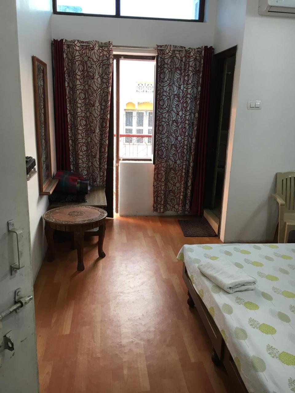 Ishan Paying Guest House 바라나시 외부 사진