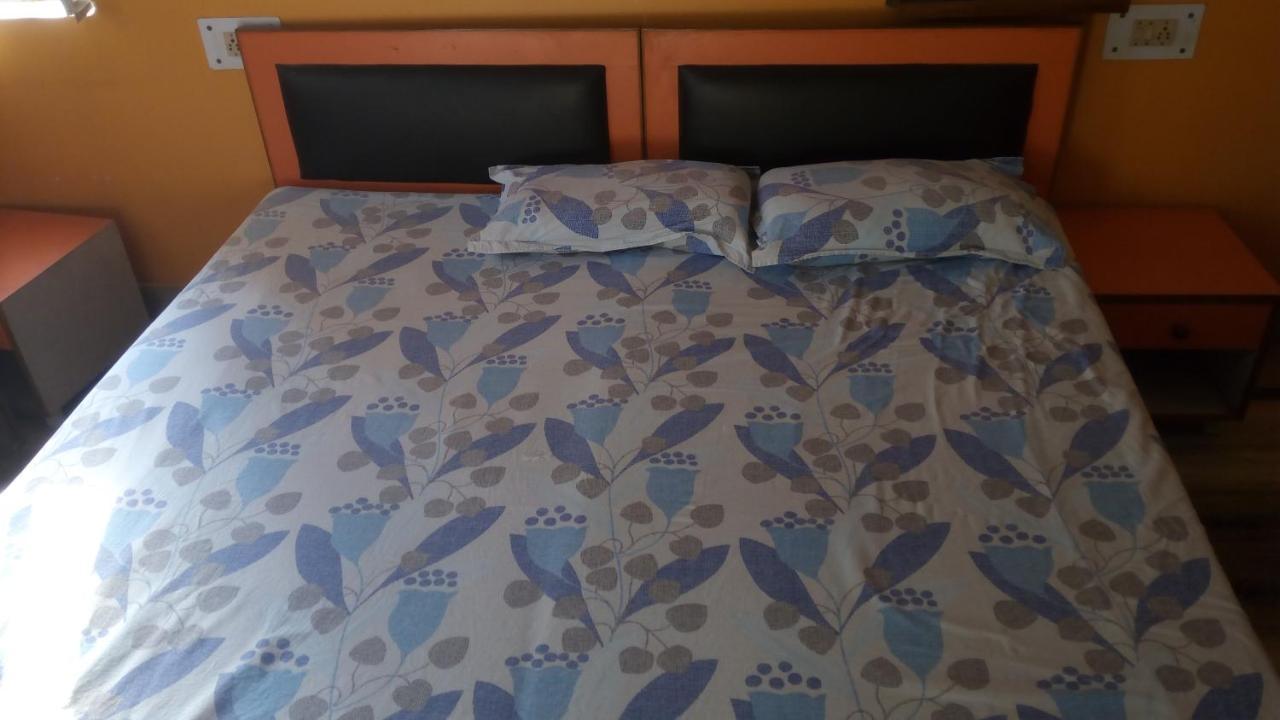 Ishan Paying Guest House 바라나시 외부 사진